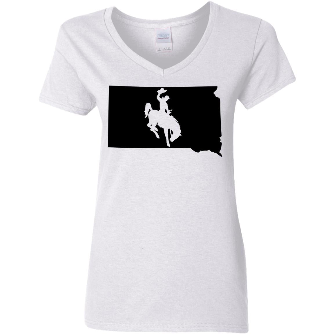 Living In South Dakota And You're From Wyoming T-Shirt - T-shirt Teezalo