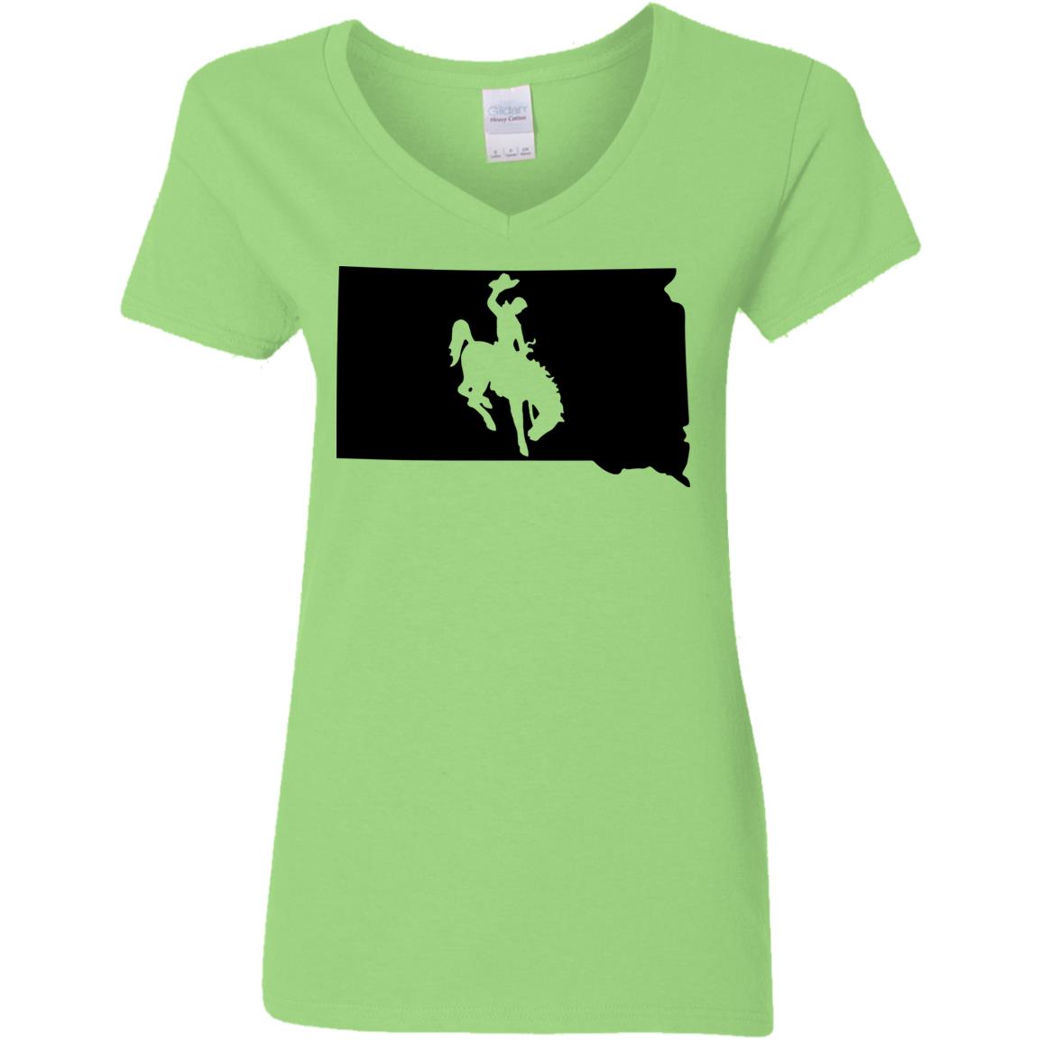 Living In South Dakota And You're From Wyoming T-Shirt - T-shirt Teezalo