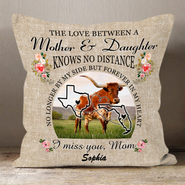 Long Distance Gift for Mom Mother And Daughter Knows No Distance Personalized Pillow - Pillow Long Distance Teezalo