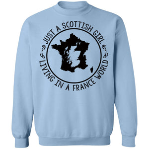 Scottish Girl Living In France World T-shirt - T-shirt Teezalo