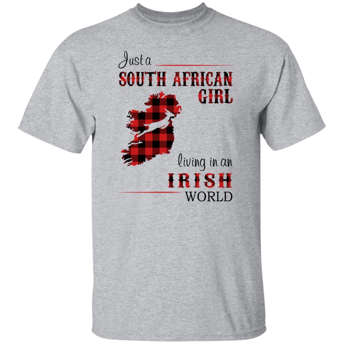 South African Girl Living In Irish World T-Shirt - T-shirt Teezalo