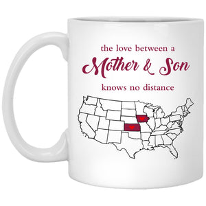 Kansas Iowa The Love Between Mother And Son Mug - Mug Teezalo