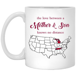 Michigan Tennessee The Love Between Mother And Son Mug - Mug Teezalo