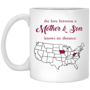 Iowa West Virginia The Love Between Mother And Son Mug - Mug Teezalo