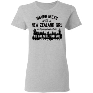 Never Mess With A New Zealand Girl T-Shirt - T-shirt Teezalo