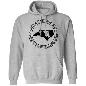 Maryland Girl Living In North Carolina World T-Shirt - T-shirt Teezalo
