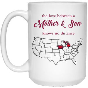 Iowa Michigan The Love Between Mother And Son Mug - Mug Teezalo