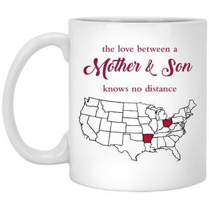 Arkansas Ohio	The Love Between Mother And Son Mug - Mug Teezalo