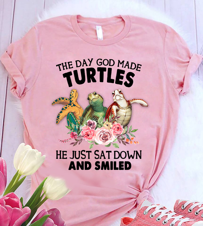 Funny Turtle Shirt, The Day God Made Turtles He Just Sat Down And Smiled - T-Shirts Teezalo