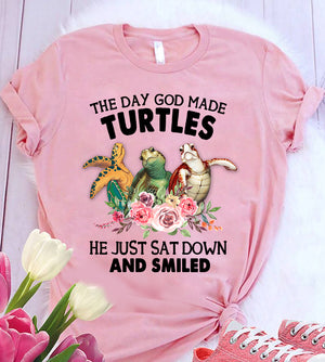 Funny Turtle Shirt, The Day God Made Turtles He Just Sat Down And Smiled - T-Shirts Teezalo